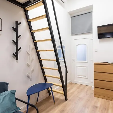 Studio-modern, Heroes' Square,central, Quiet Appartement